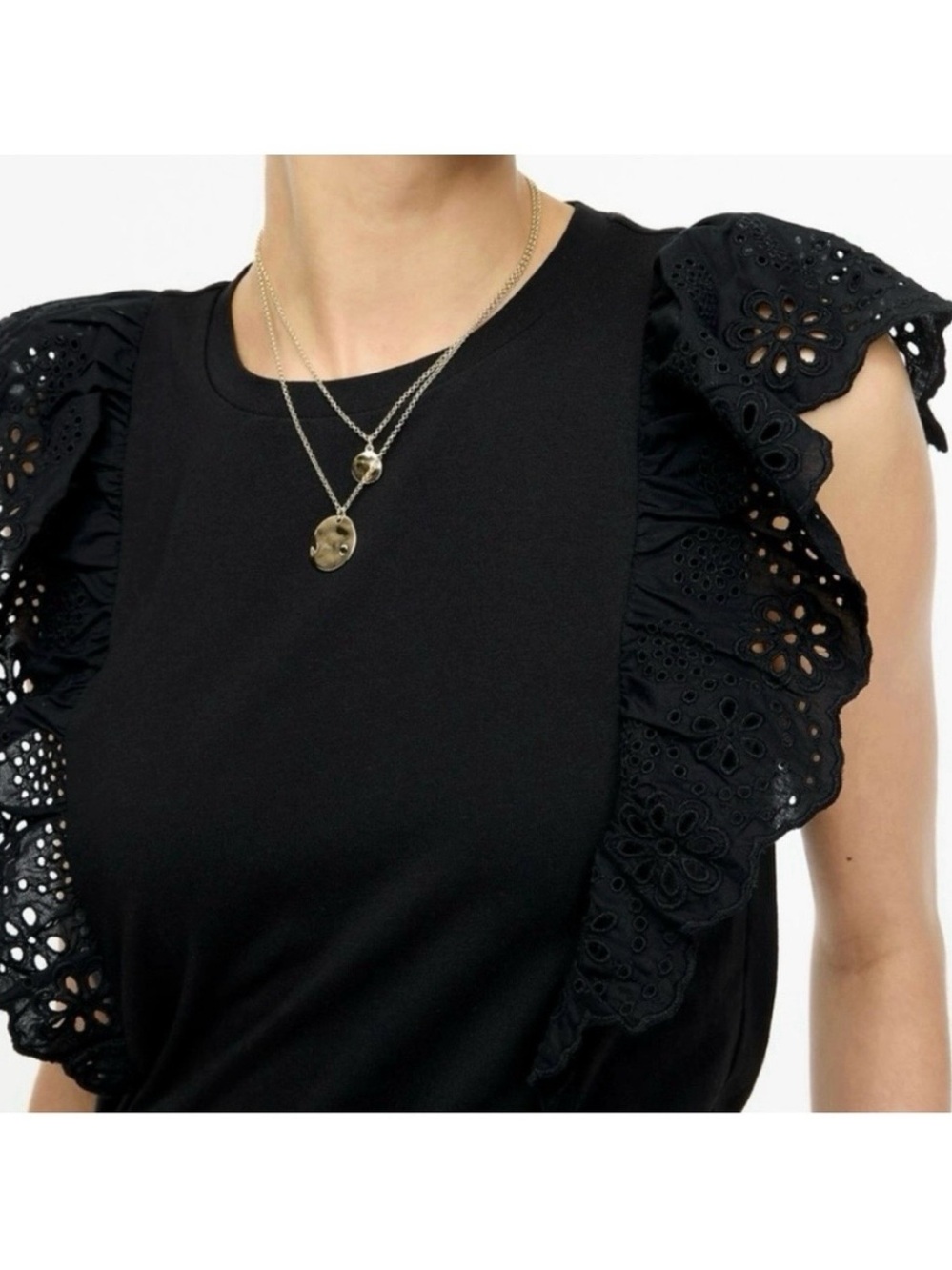 Allison New York- WOMEN'S EYELET-EMBROIDERED TOP IN BLACK. Size: S